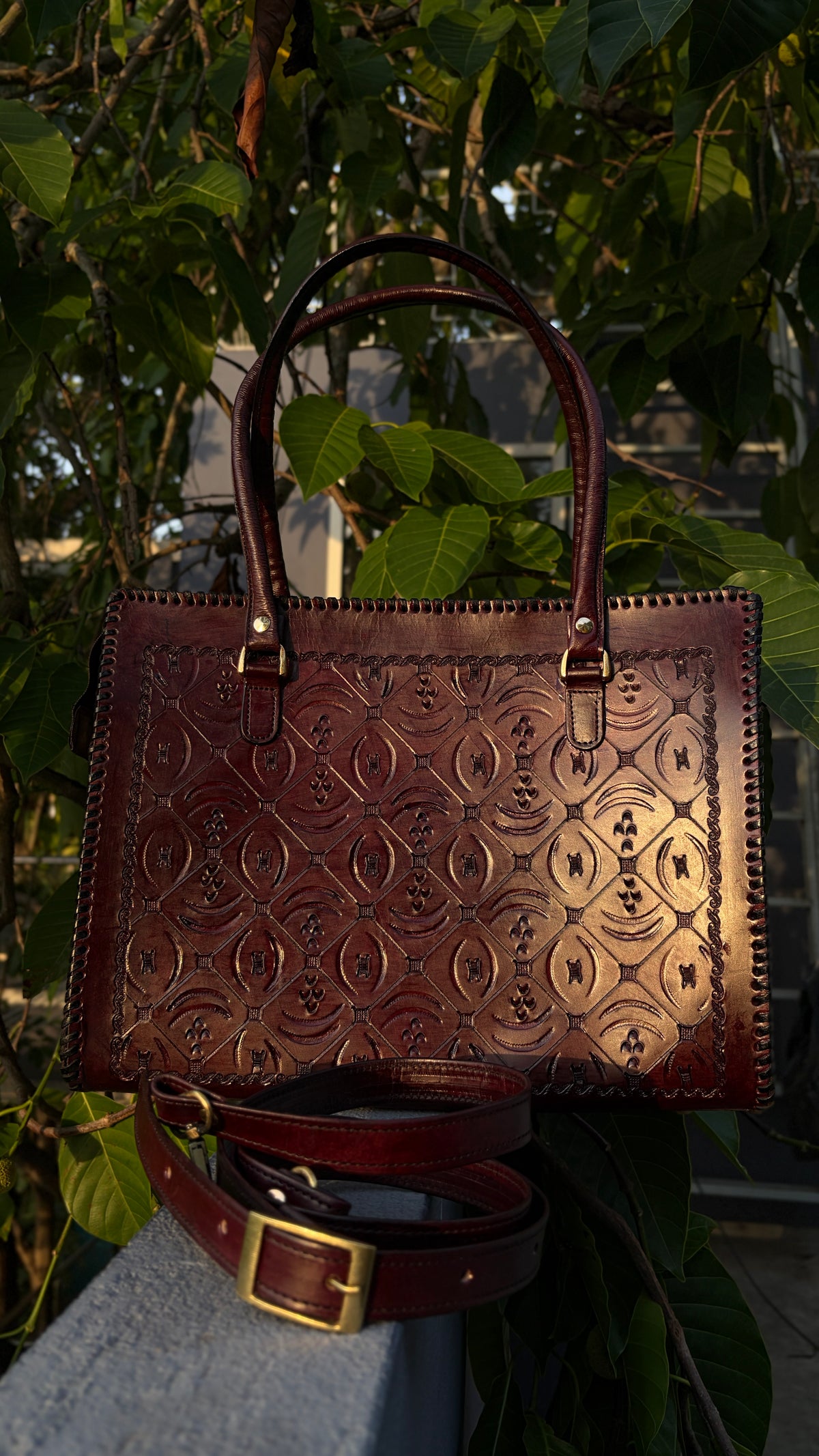 ZYGMA 14-Inch Handmade Genuine Leather Laptop Tote Bag | Deep Golden Ombre to Burgundy | Drops Design