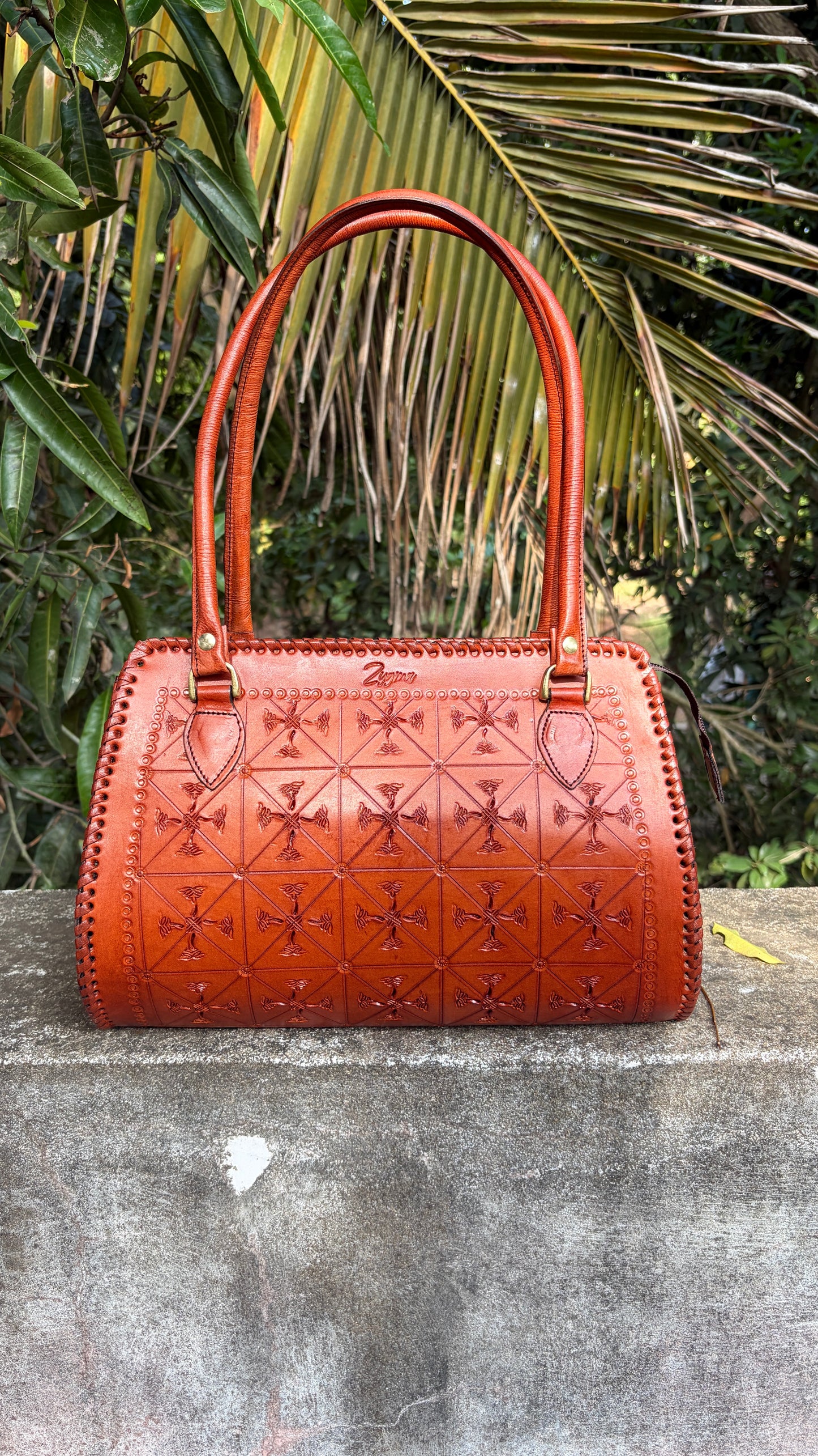 Zygma® Handmade Genuine Leather  Teacher Tote Bag for Women - Compact and Elegant Design