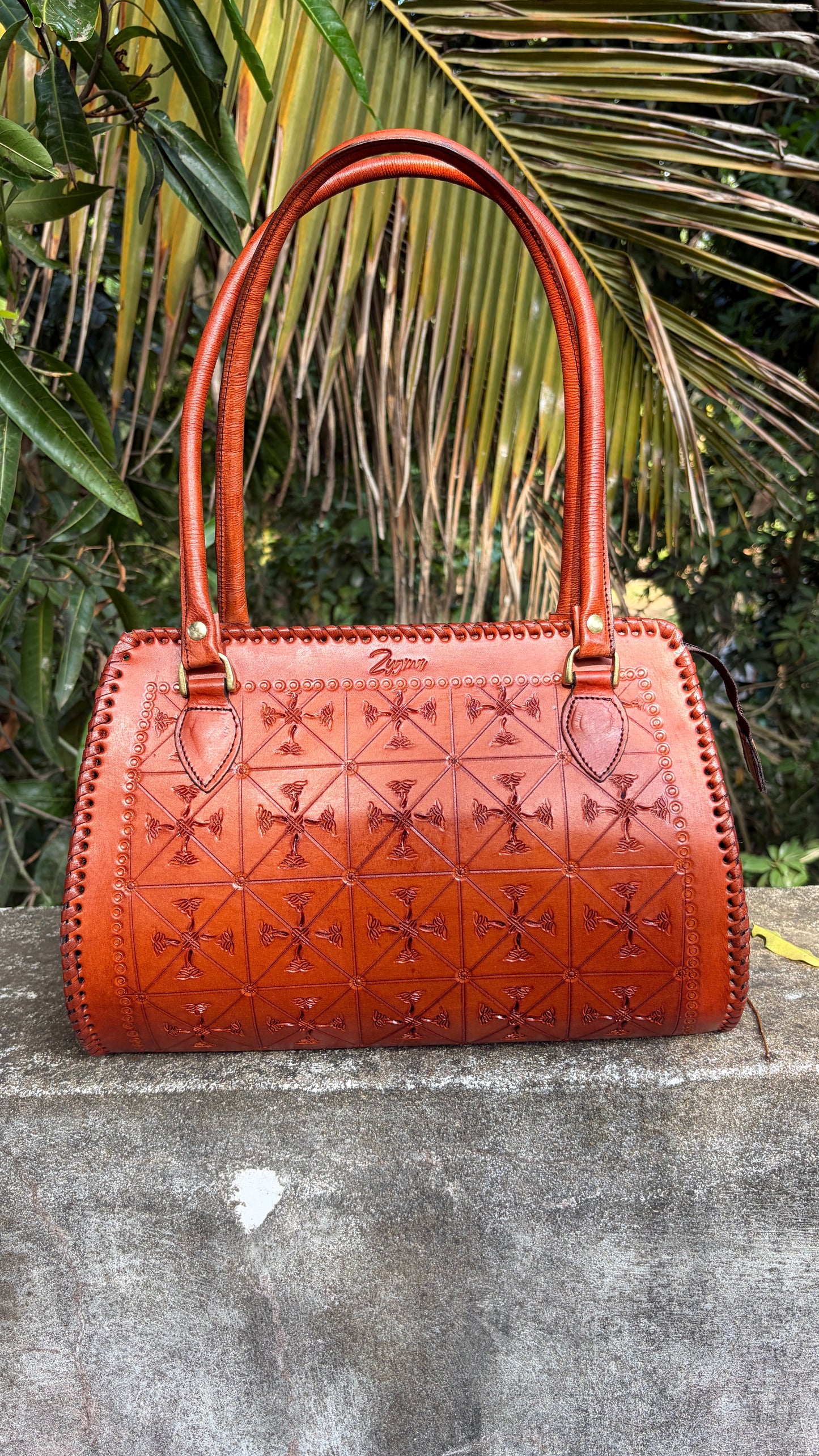 Zygma® Handmade Genuine Leather  Teacher Tote Bag for Women - Compact and Elegant Design