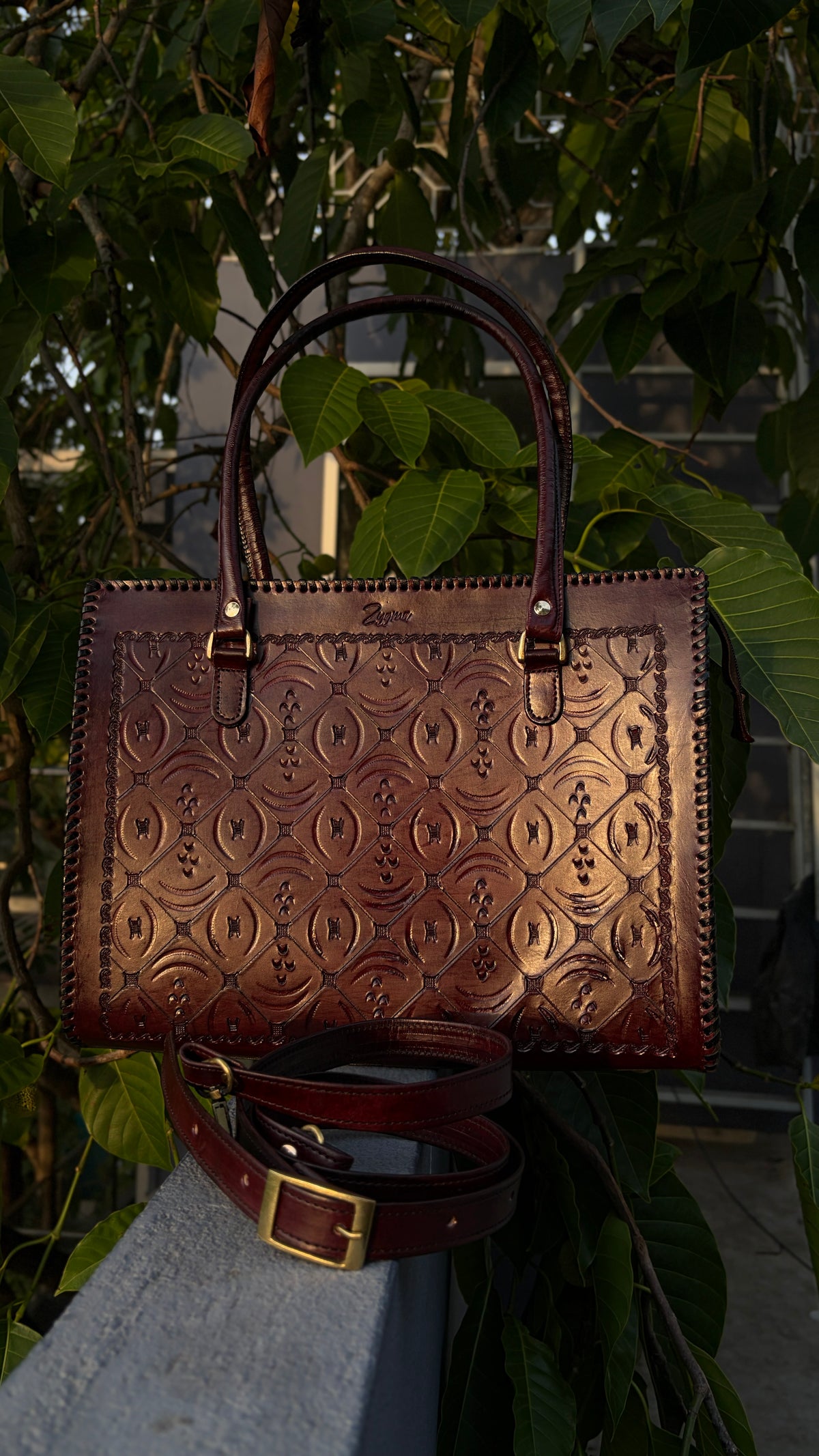 ZYGMA 14-Inch Handmade Genuine Leather Laptop Tote Bag | Deep Golden Ombre to Burgundy | Drops Design