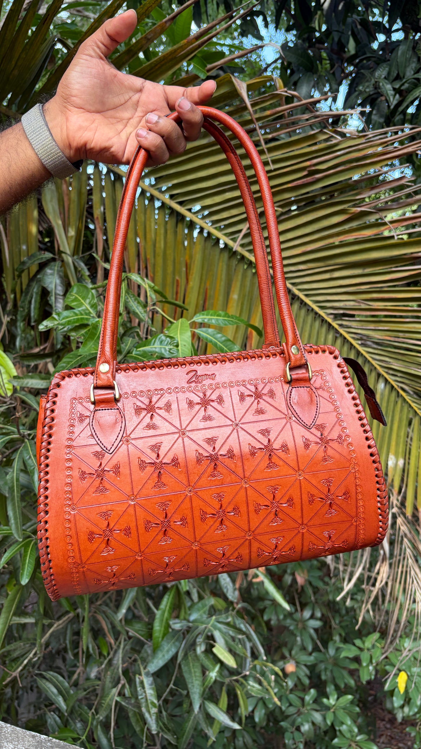 Zygma® Handmade Genuine Leather  Teacher Tote Bag for Women - Compact and Elegant Design