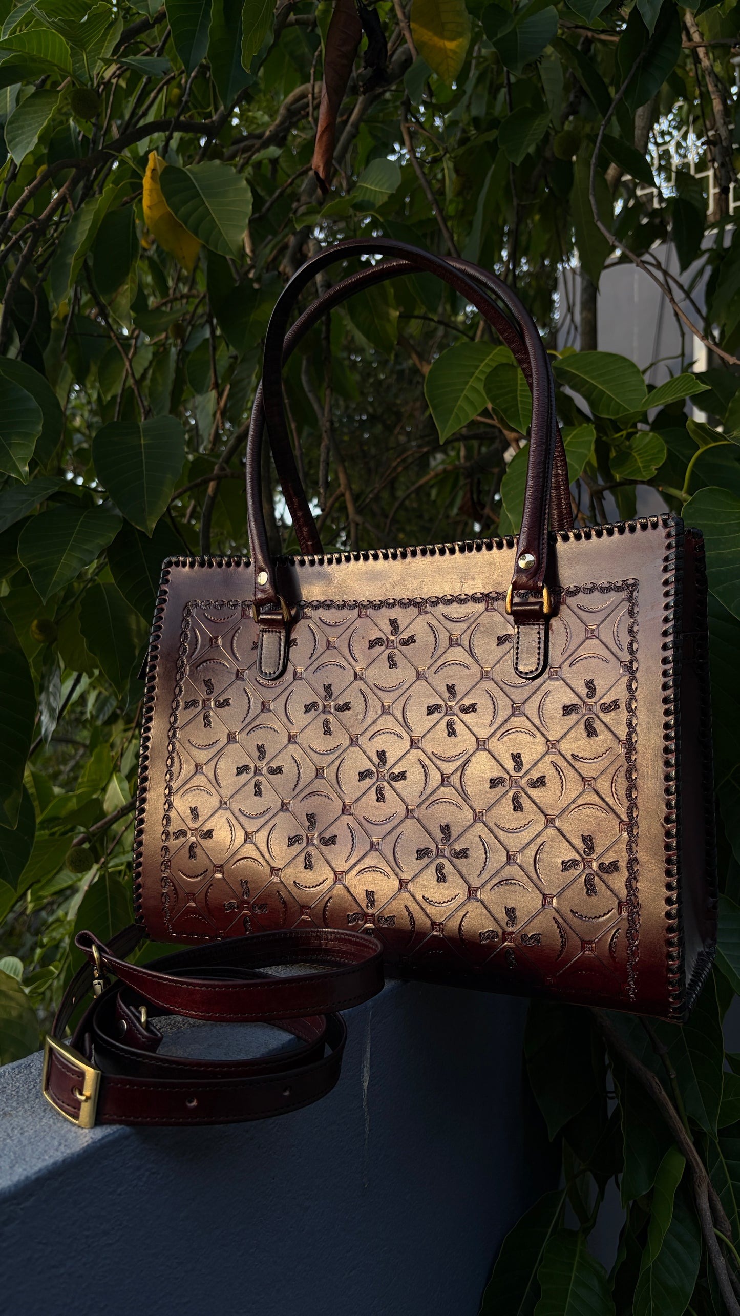 ZYGMA 14-Inch Handmade Genuine Leather Laptop Tote Bag | Golden Ombre to Burgundy | Mango Design