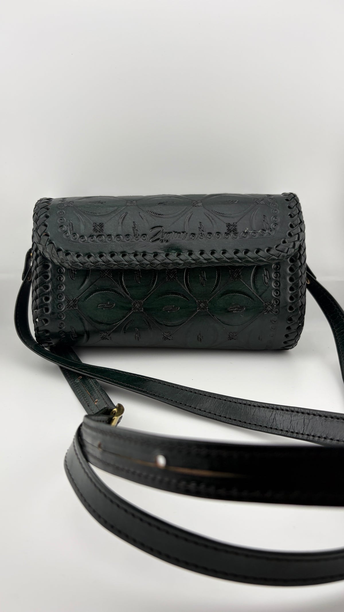 Zygma® Pure Leather Sling Bag for Women | Handmade Genuine Leather Crossbody
