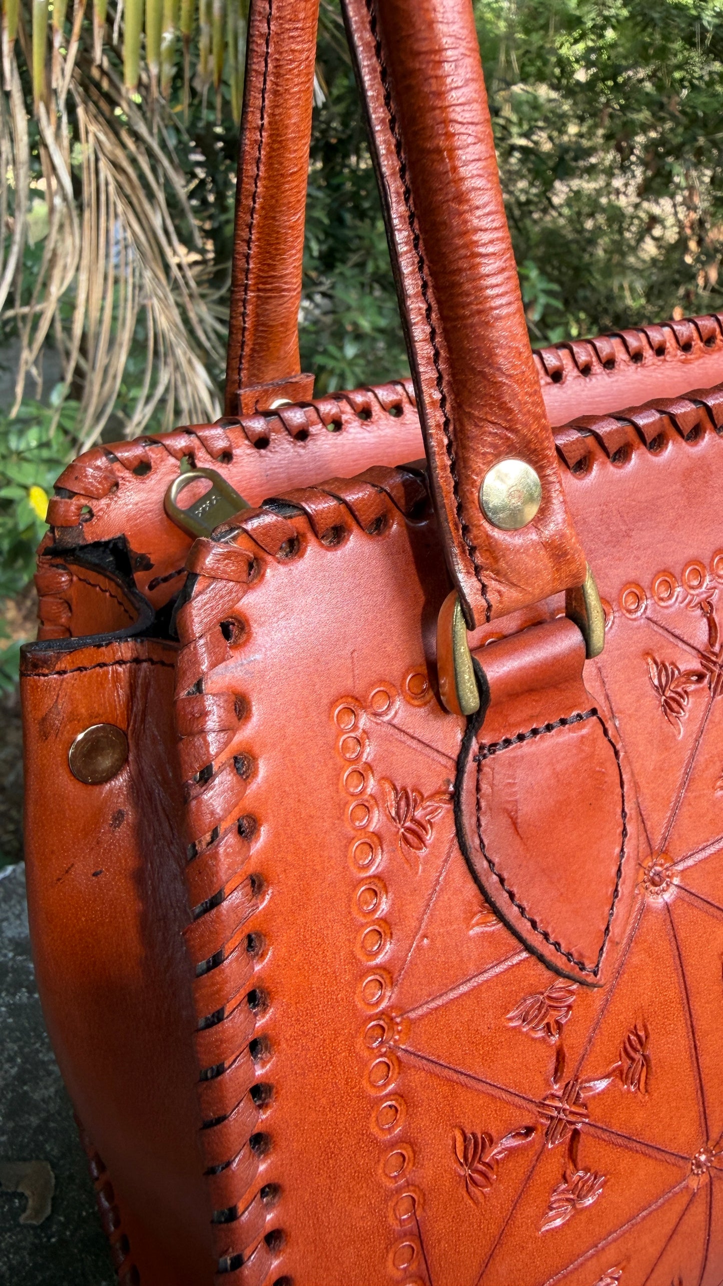 Zygma® Handmade Genuine Leather  Teacher Tote Bag for Women - Compact and Elegant Design