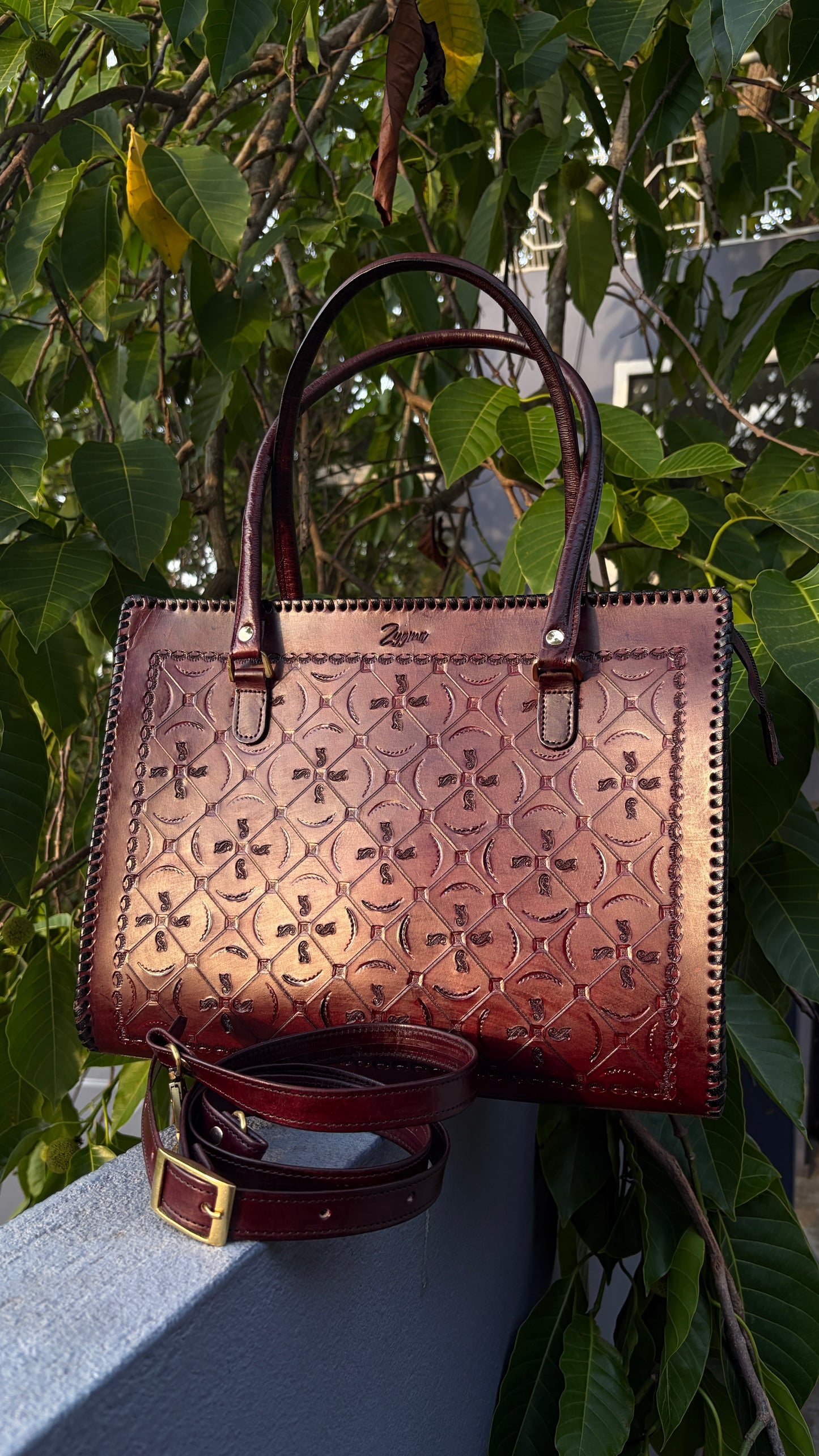 ZYGMA 14-Inch Handmade Genuine Leather Laptop Tote Bag | Golden Ombre to Burgundy | Mango Design