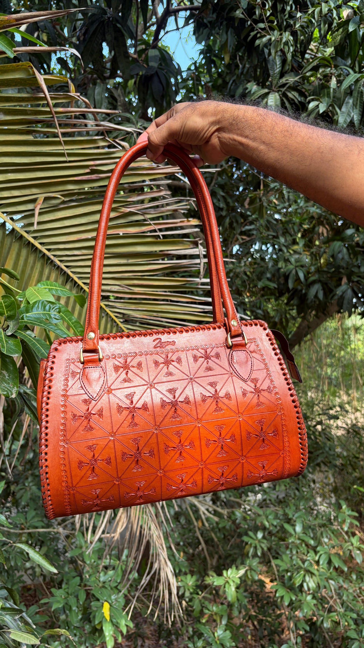 Zygma® Handmade Genuine Leather  Teacher Tote Bag for Women - Compact and Elegant Design