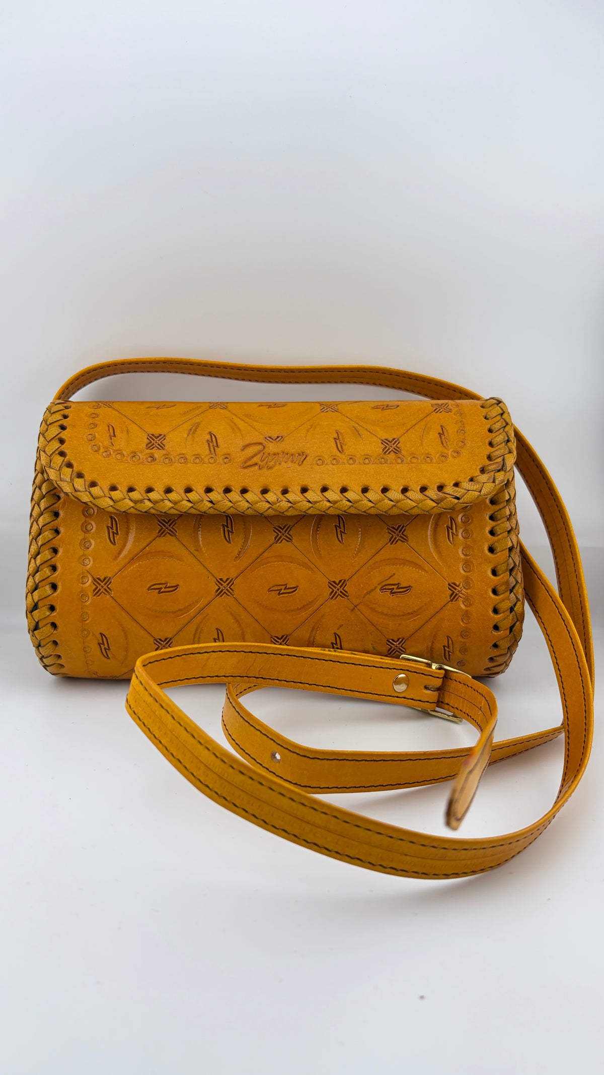 Zygma® Pure Leather Sling Bag for Women | Handmade Genuine Leather Crossbody