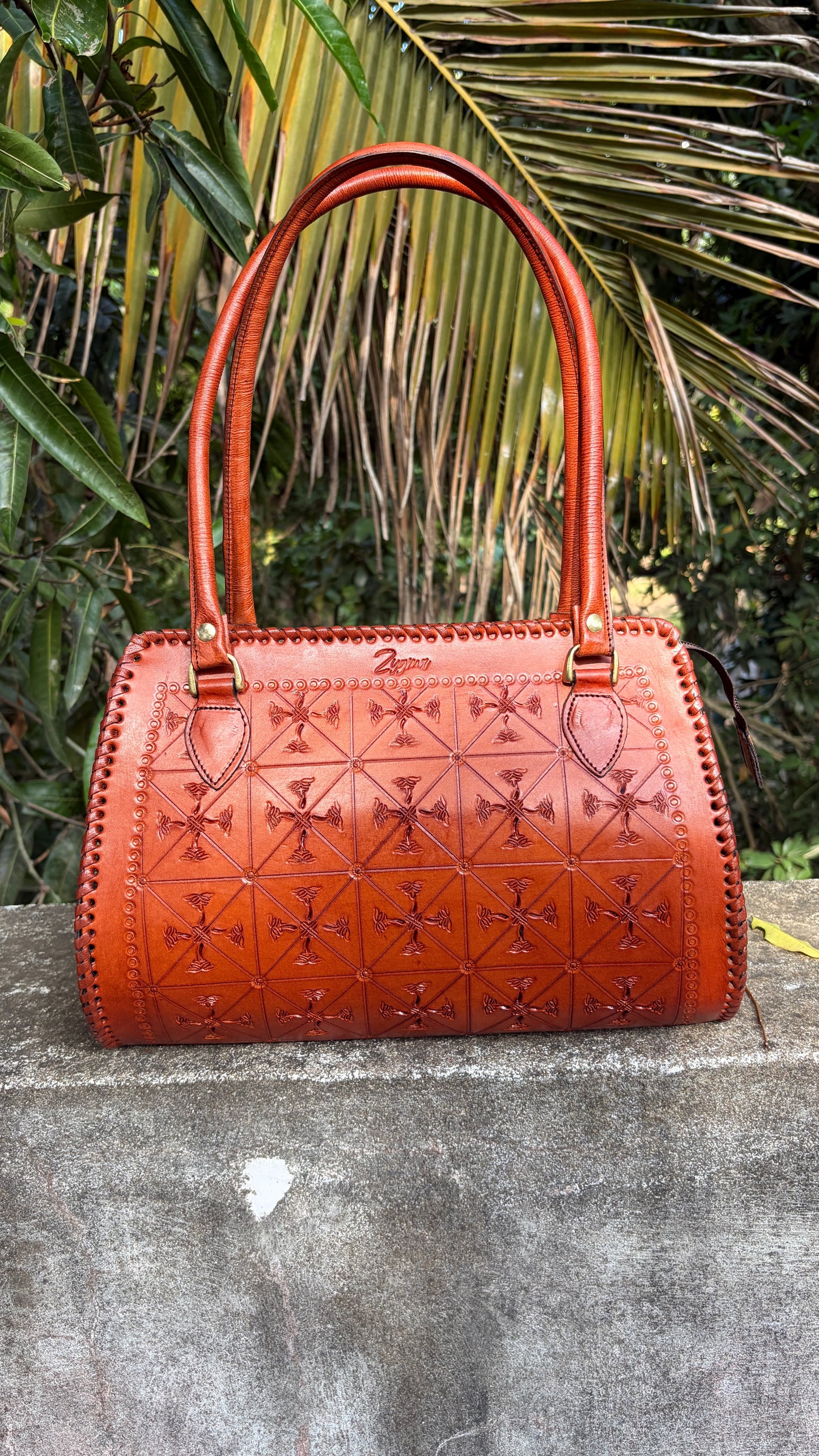 Zygma® Handmade Genuine Leather  Teacher Tote Bag for Women - Compact and Elegant Design