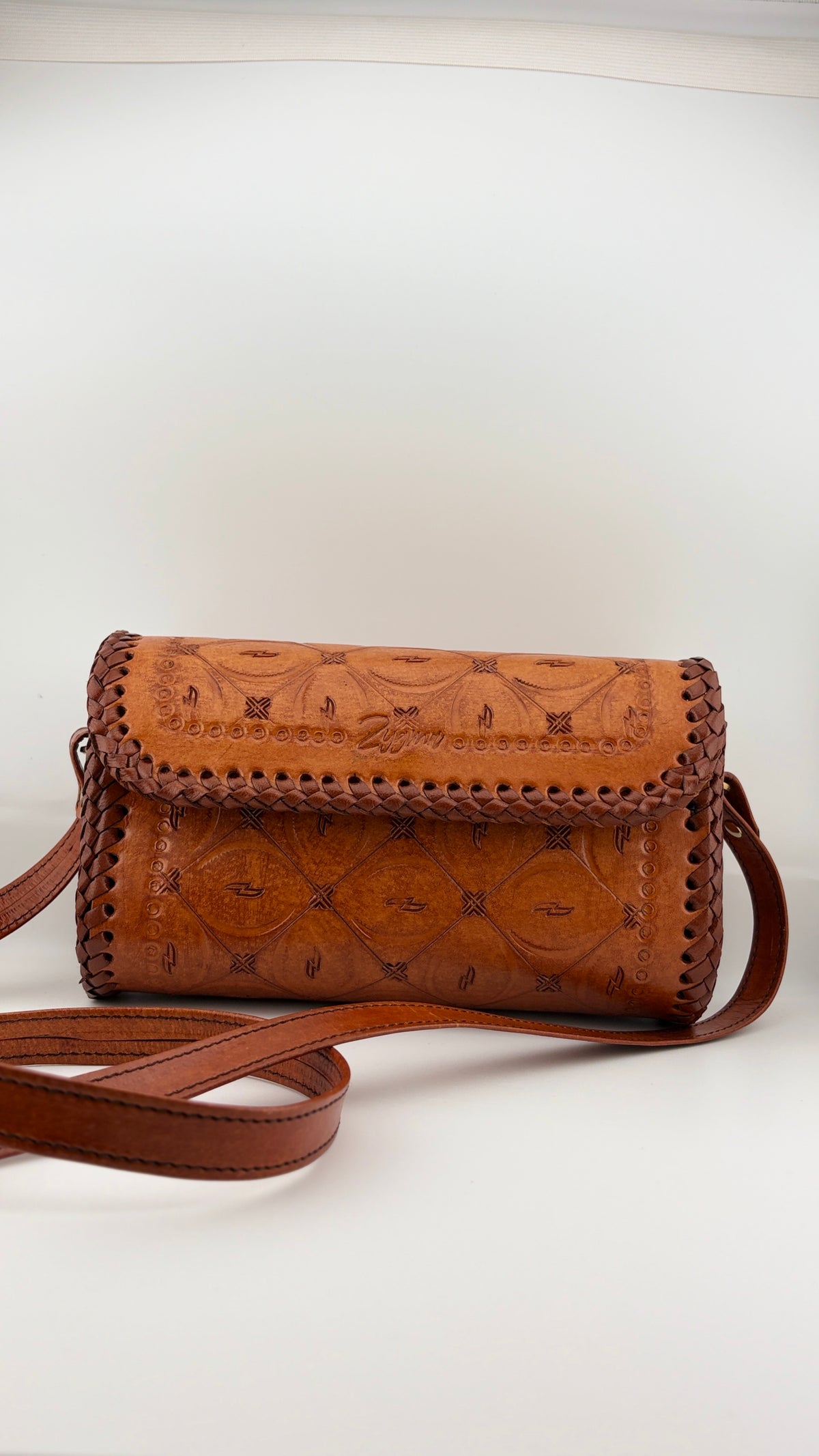 Zygma® Pure Leather Sling Bag for Women | Handmade Genuine Leather Crossbody