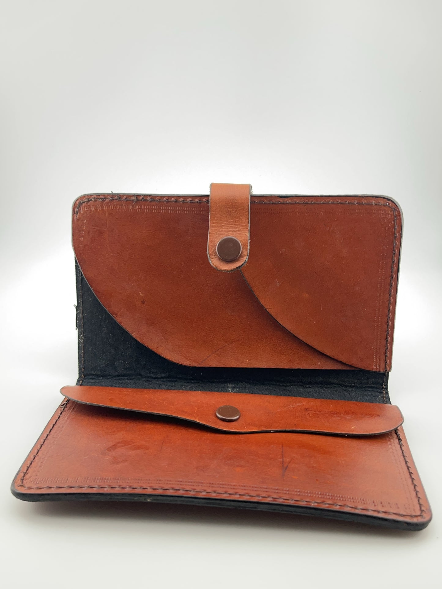 ✈️ Zygma Handmade Genuine Leather Passport Holder – Tan