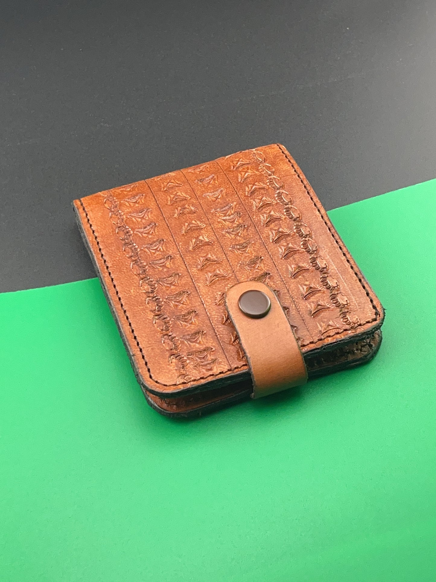 Zygma Handmade Genuine Leather Men’s Wallet – Tan | Slim Leather Wallet with Coin Pocket, Card Slots & Cash Holder