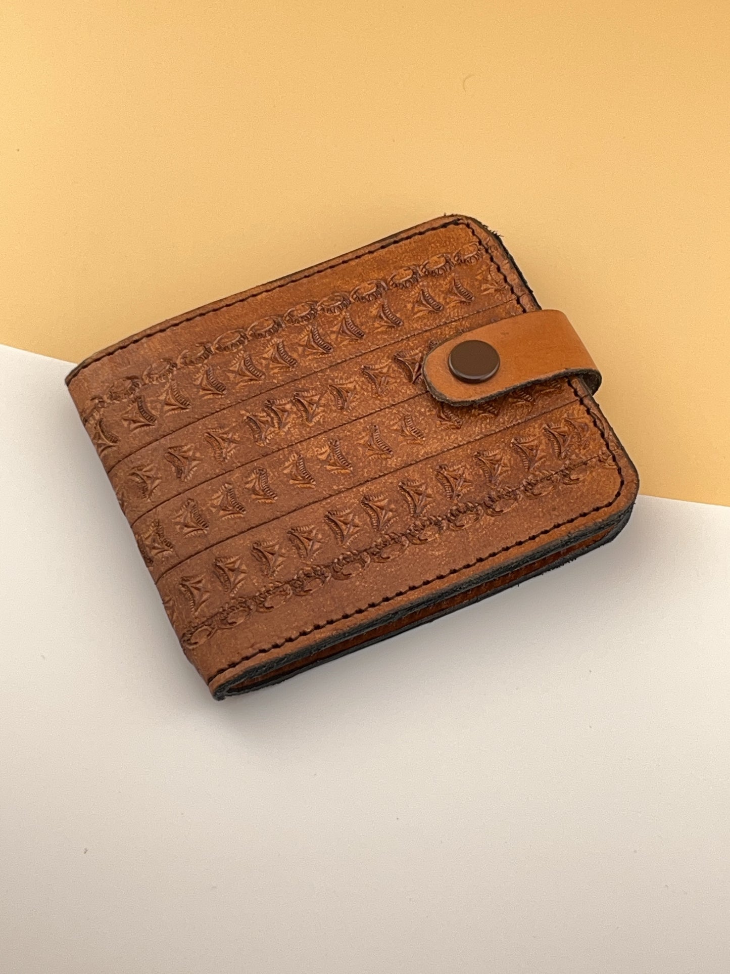 Zygma Handmade Genuine Leather Men’s Wallet – Tan | Slim Leather Wallet with Coin Pocket, Card Slots & Cash Holder