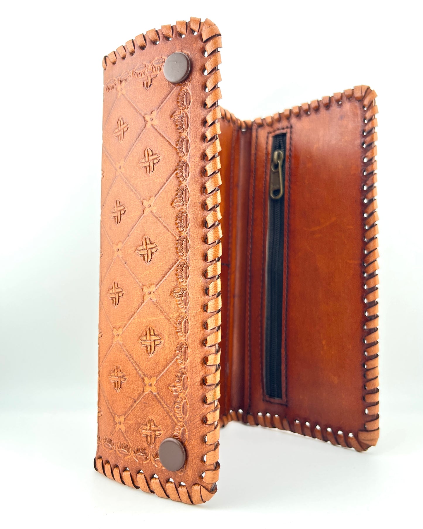 Zygma Handmade Genuine Leather Women’s Purse – Tan | Slim Wallet with Card, Coin & Cash Compartments