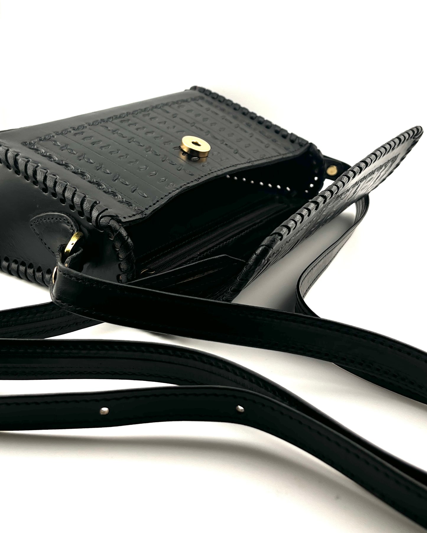 Zygma Handmade Genuine Leather Black Sling Bag