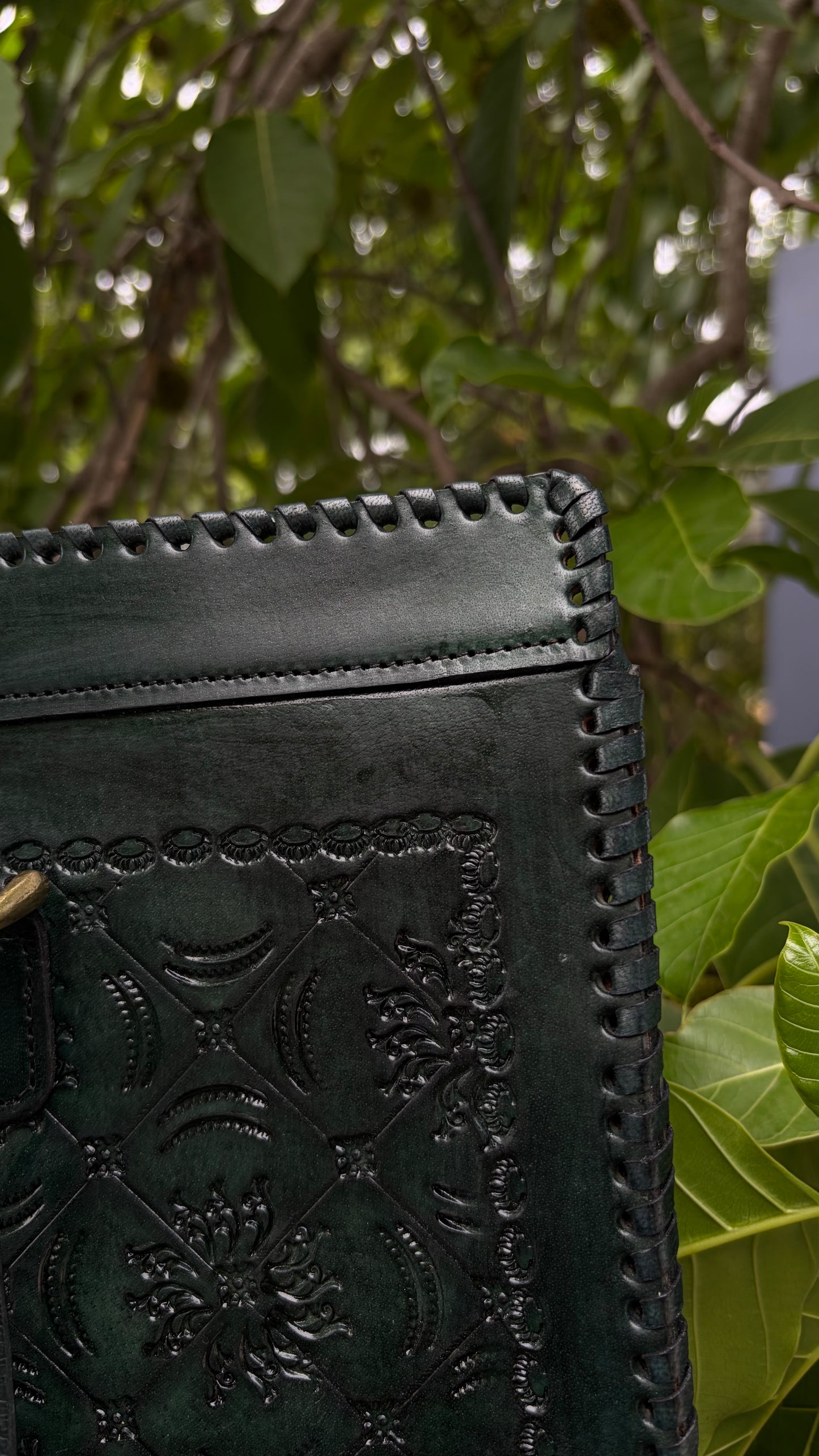 Genuine Leather Tote Bag for Women | Hand-Embossed Forest Green Bag-thusa-design-medium| Zygma