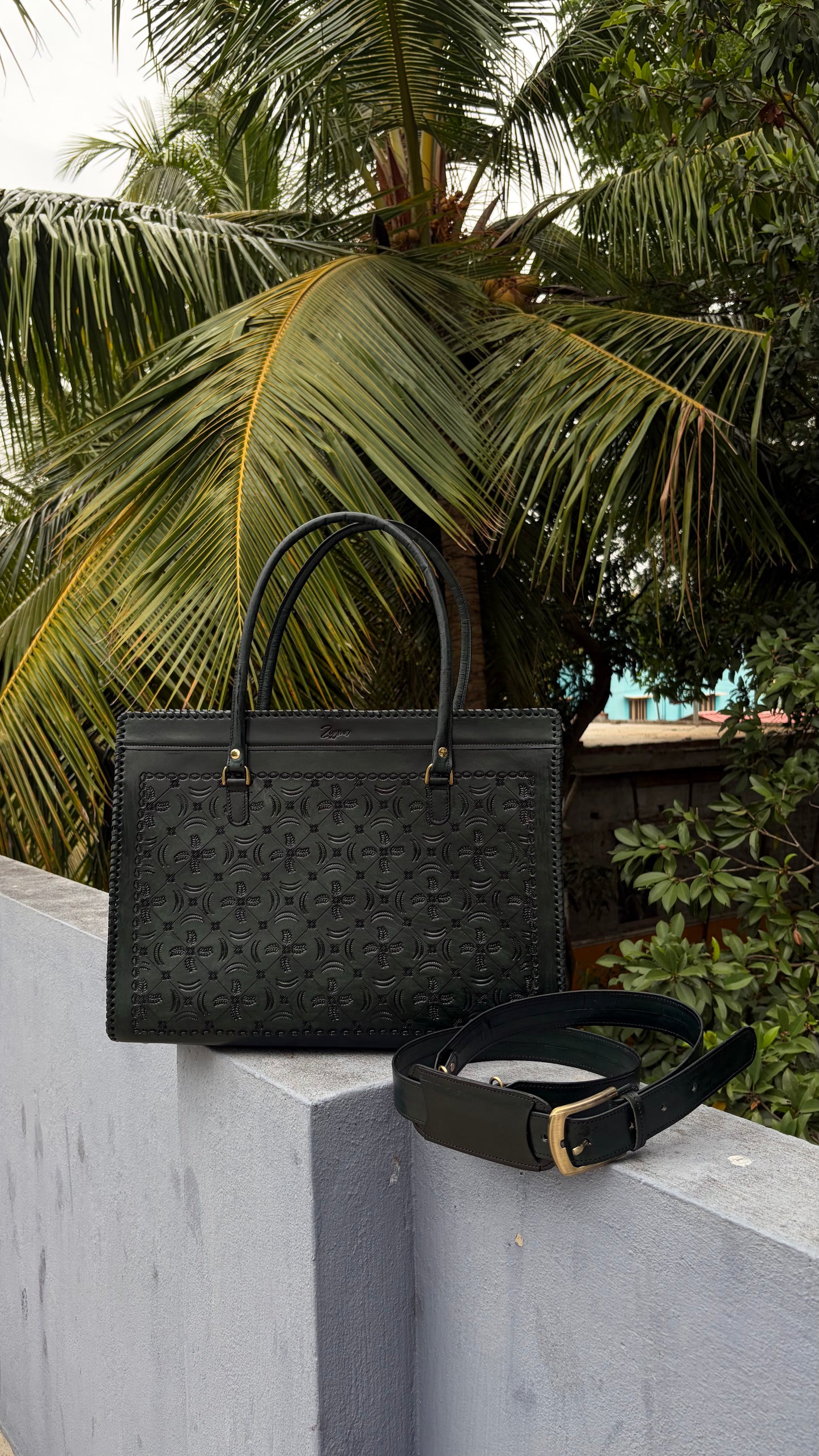 Zygma Embossed Forest Green Tote medium-leaf design — Genuine Leather