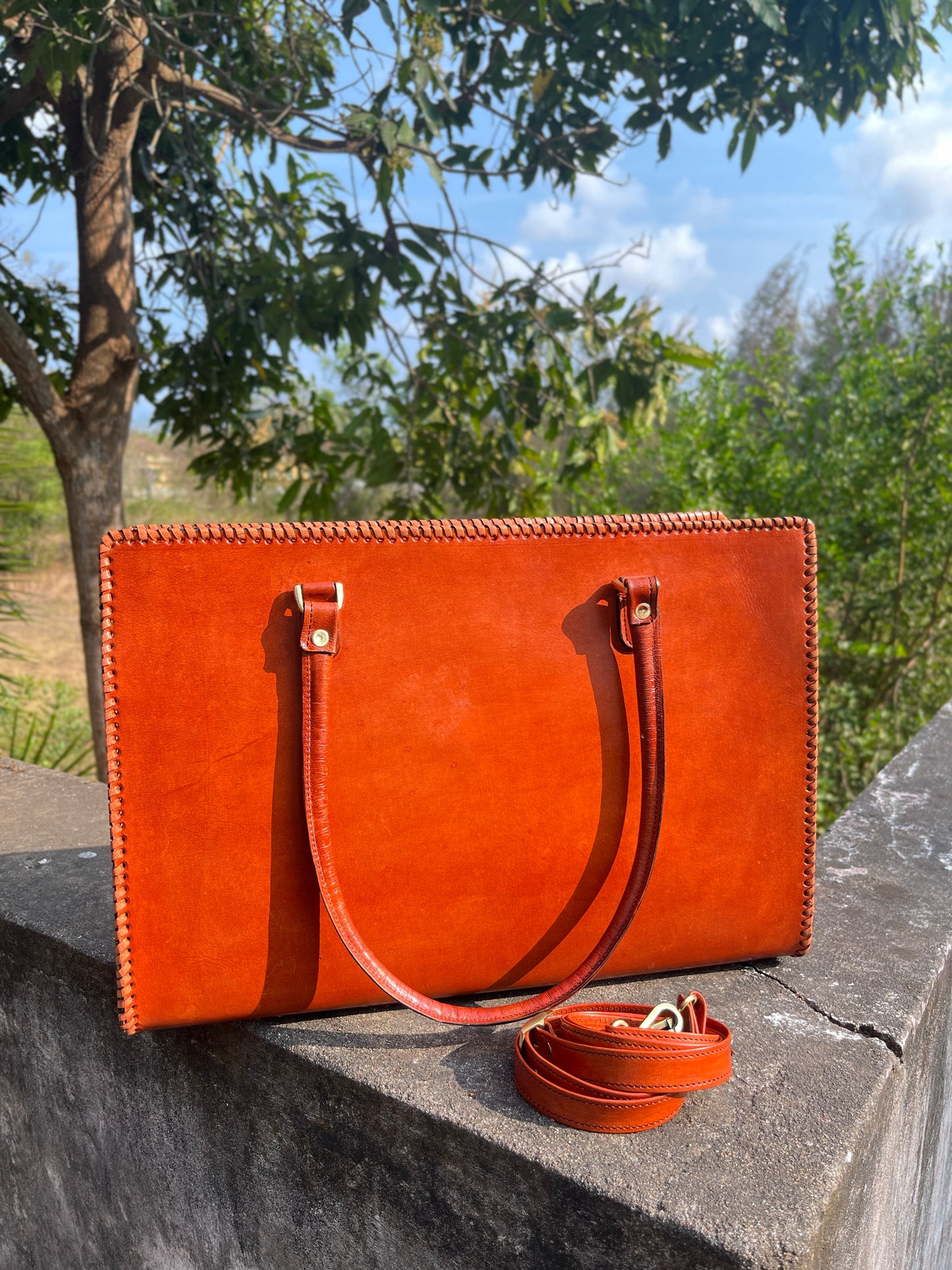 Zygma Handmade Genuine Leather Tote Bag for Women | Stylish Office & Everyday Use Bag