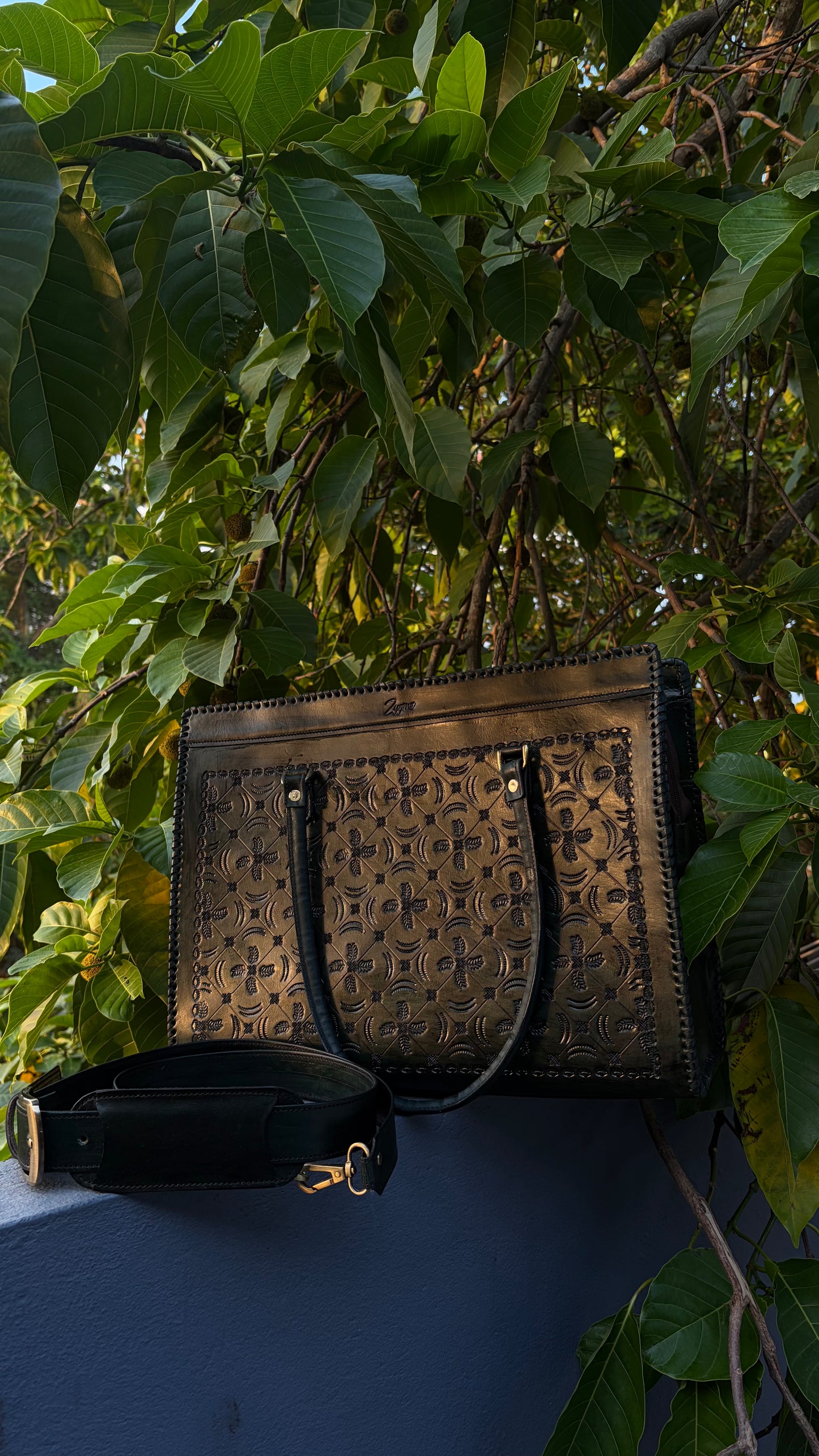 Zygma Embossed Forest Green Tote medium-leaf design — Genuine Leather