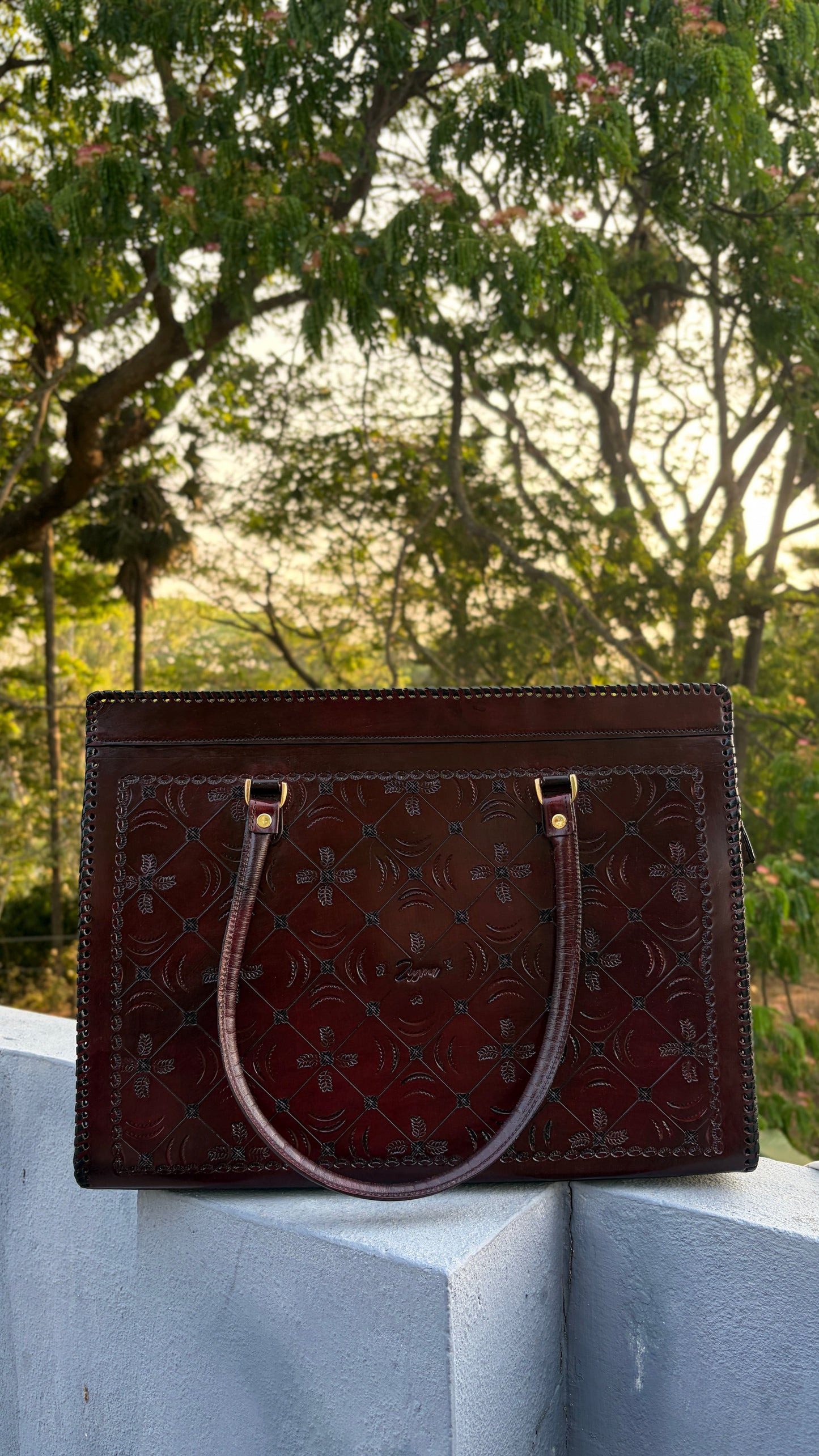 ZYGMA 16 inch Leather Laptop Tote Large Medium Brown Full View