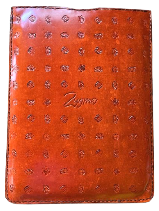 Zygma Leather Sleeve for MacBook Air 13-inch, Slim Protective Case with Embossed Pattern, Tan (tan)