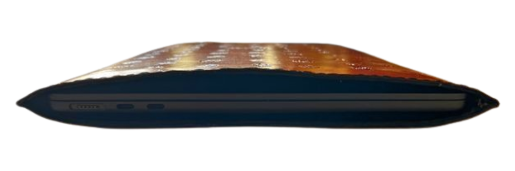 Zygma Leather Sleeve for MacBook Air 13-inch, Handcrafted Premium Full-Grain Leather, Slim Protective Case with Embossed Pattern, Tan (tan)